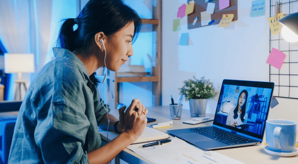 Học AI online có đáng tiền