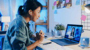 Học AI online có đáng tiền