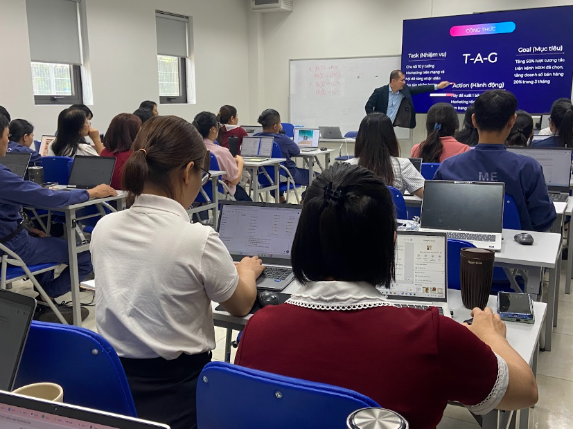 Đào Tạo AI Tại Sơn Hà – Nâng Cao Hiệu Suất Trong Công Việc 1 Đào Tạo AI Tại Sơn Hà – Chuyên Sâu Ứng Dụng AI Trong Công Việc